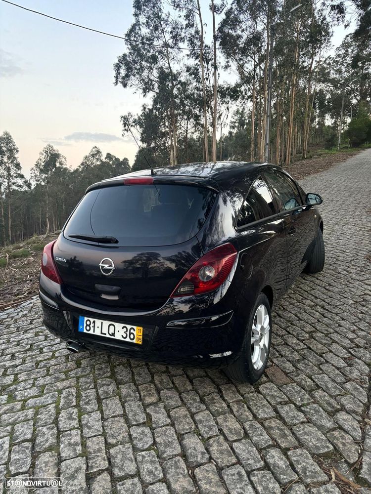 Opel Corsa 1.2 Black Edition - 2