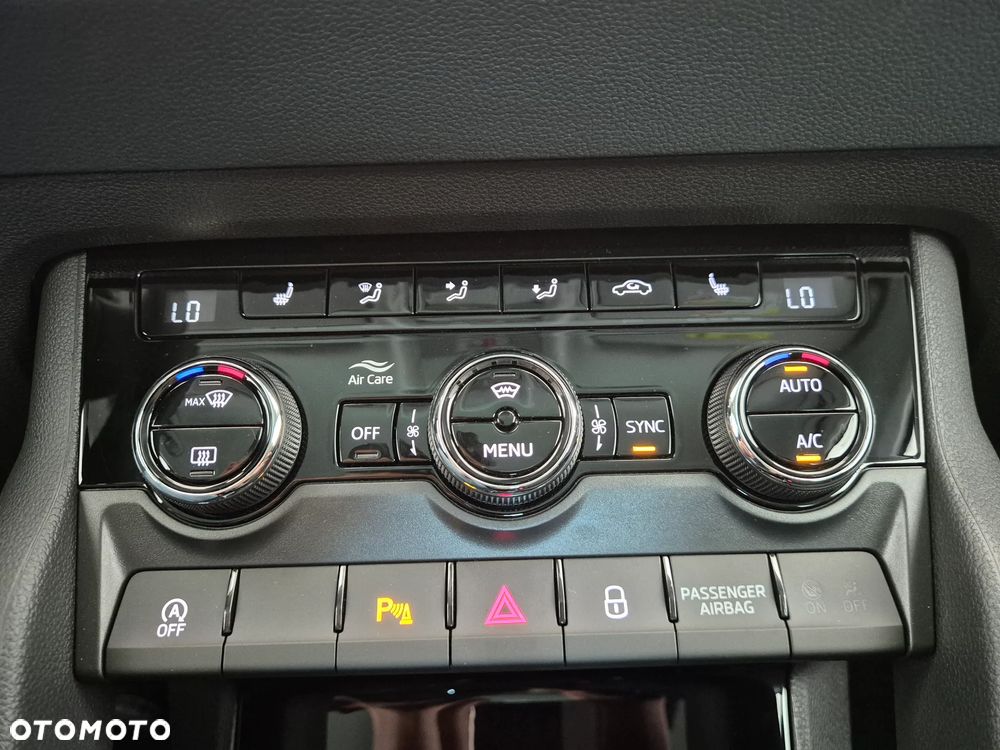 Skoda Karoq 1.5 TSI ACT Edition 130 DSG - 27