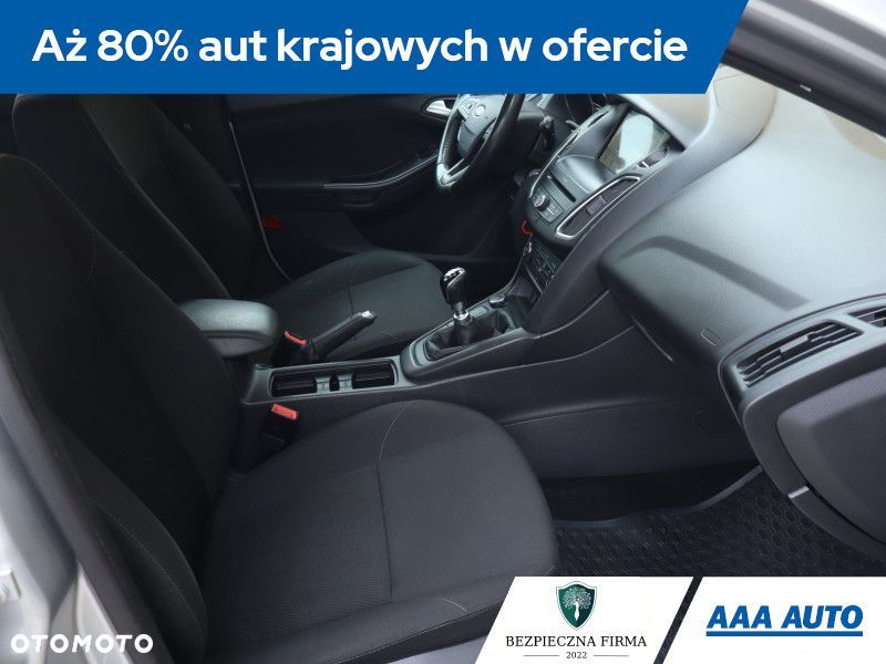 Ford Focus SW - 11
