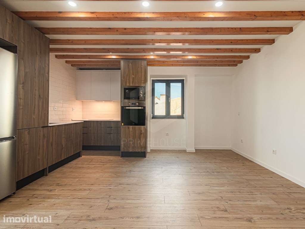 Apartamento T1 na zona histórica de Azeitão - Grande imagem: 4/23