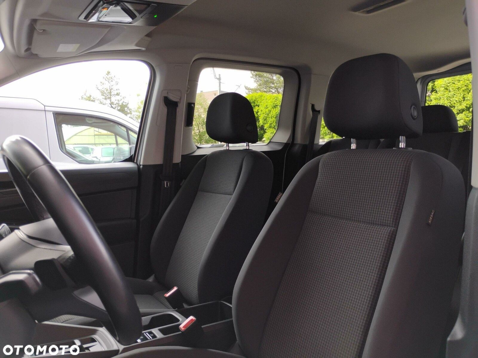 Volkswagen Caddy 2.0 TDI DSG - 13