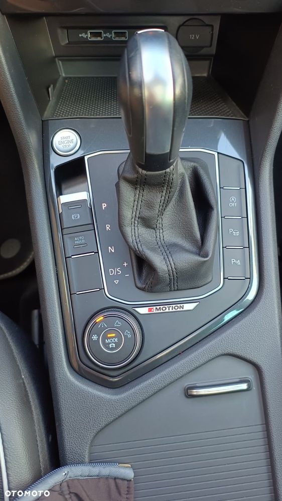 Volkswagen Tiguan - 31