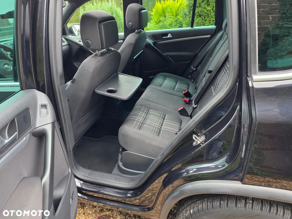 Volkswagen Tiguan 2.0 TDI DPF 4Motion BlueMotion Technology DSG Lounge Sport & Style - 15