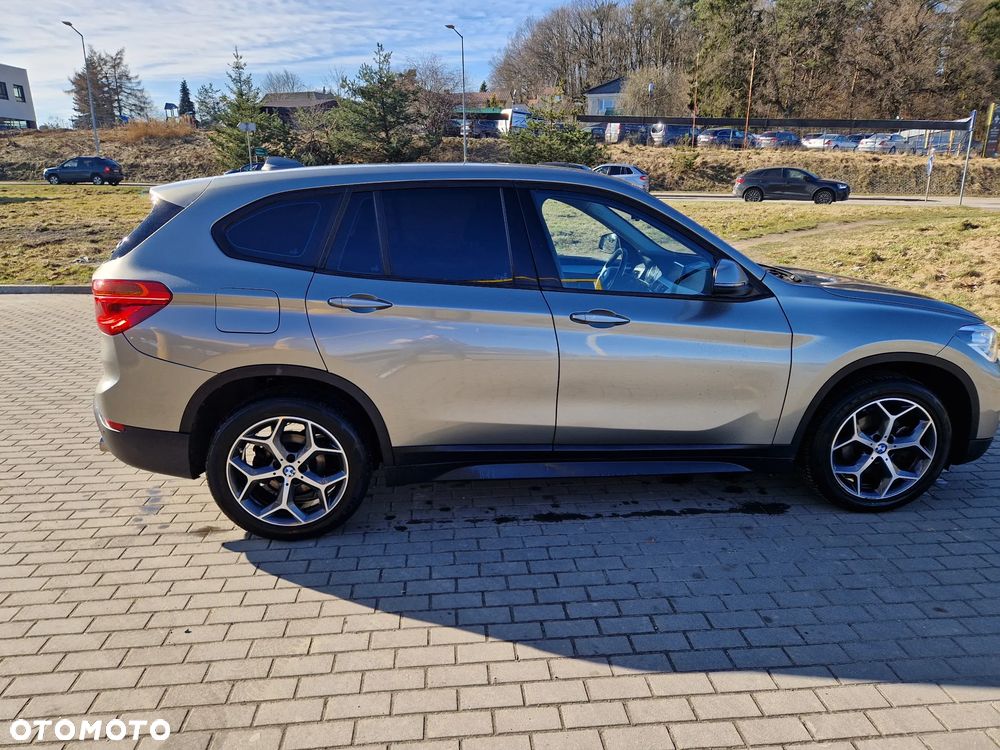 BMW X1 sDrive18i - 6