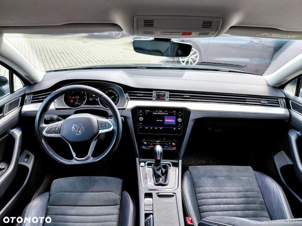 Volkswagen Passat - 10