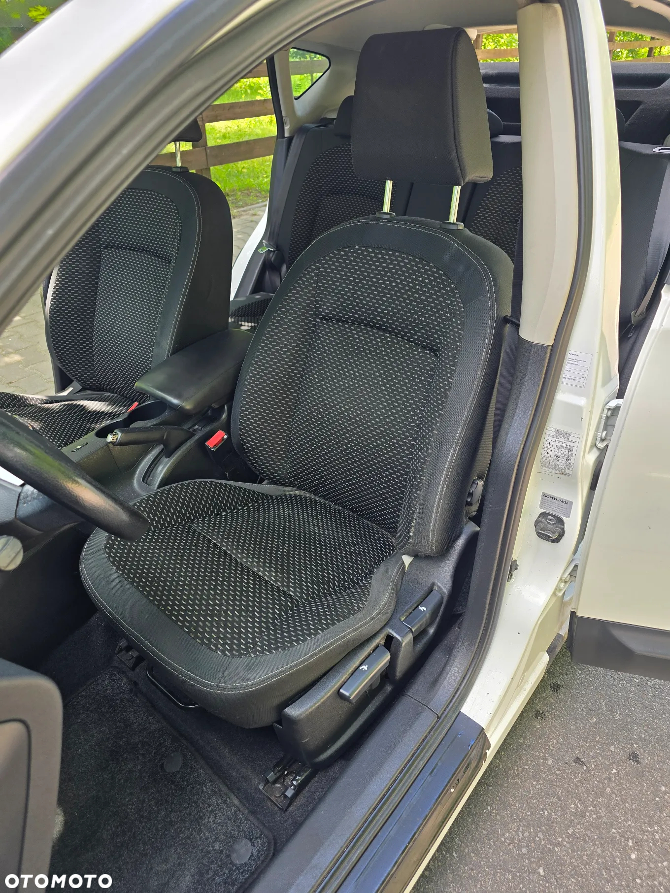 Nissan Qashqai 1.6 visia - 20