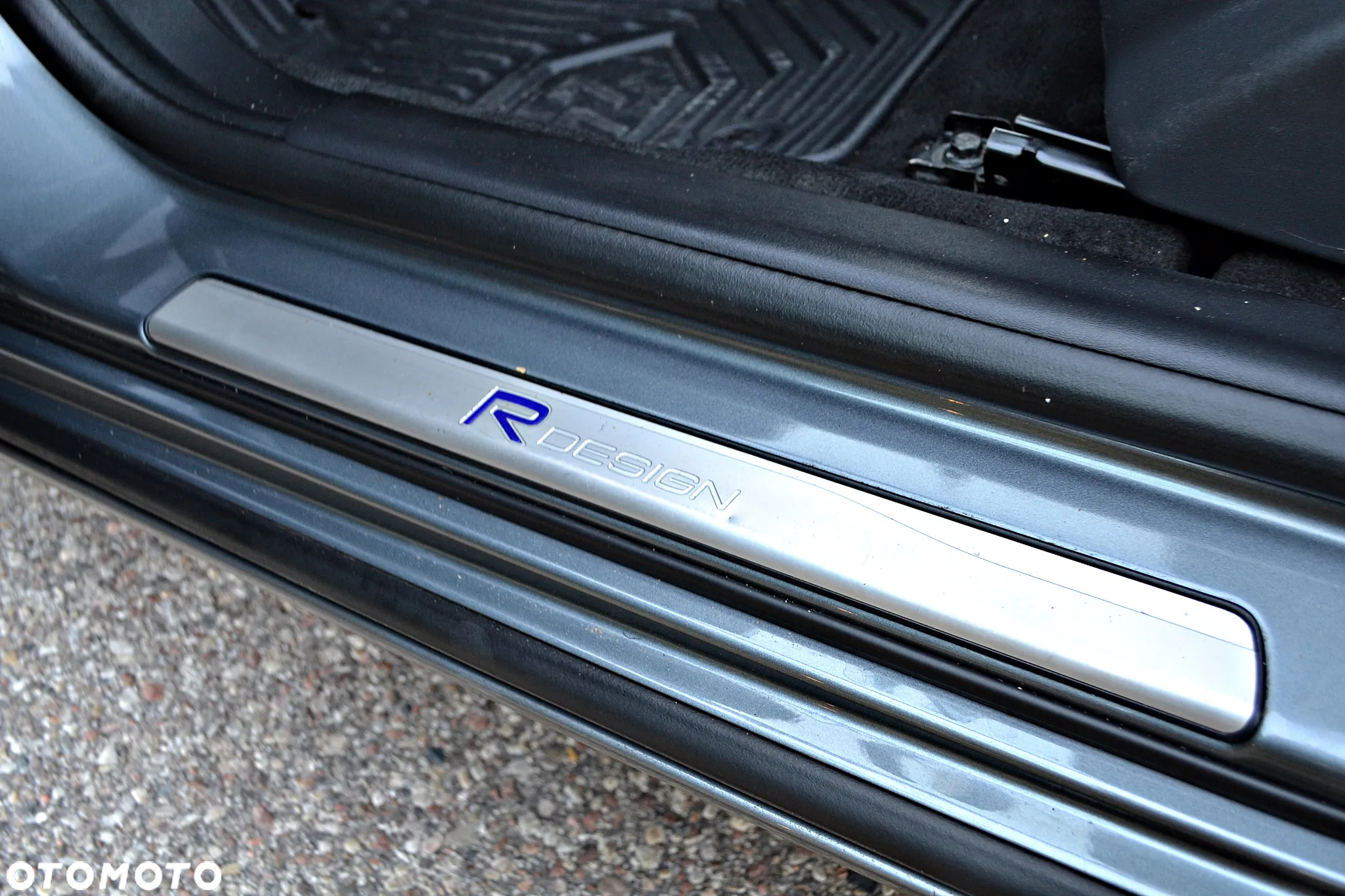 Volvo S60 D4 Geartronic RDesign - 24