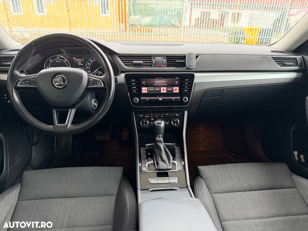 Skoda Superb Combi 2.0 TDI DSG Style - 6