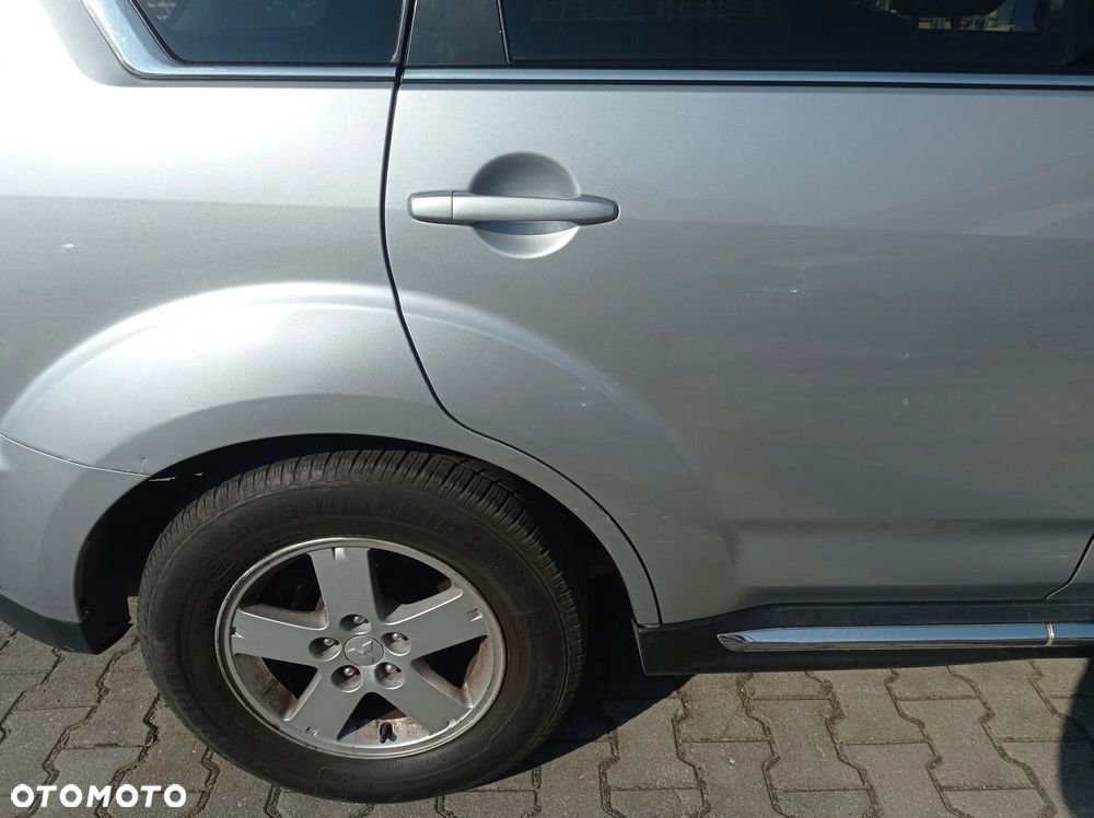 Mitsubishi Outlander 2.0 Intense NAVI 2WD EU5 - 24