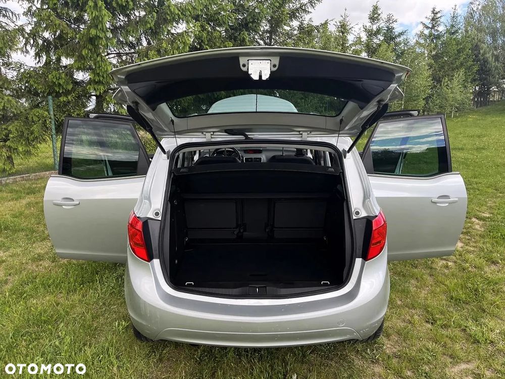 Opel Meriva - 10