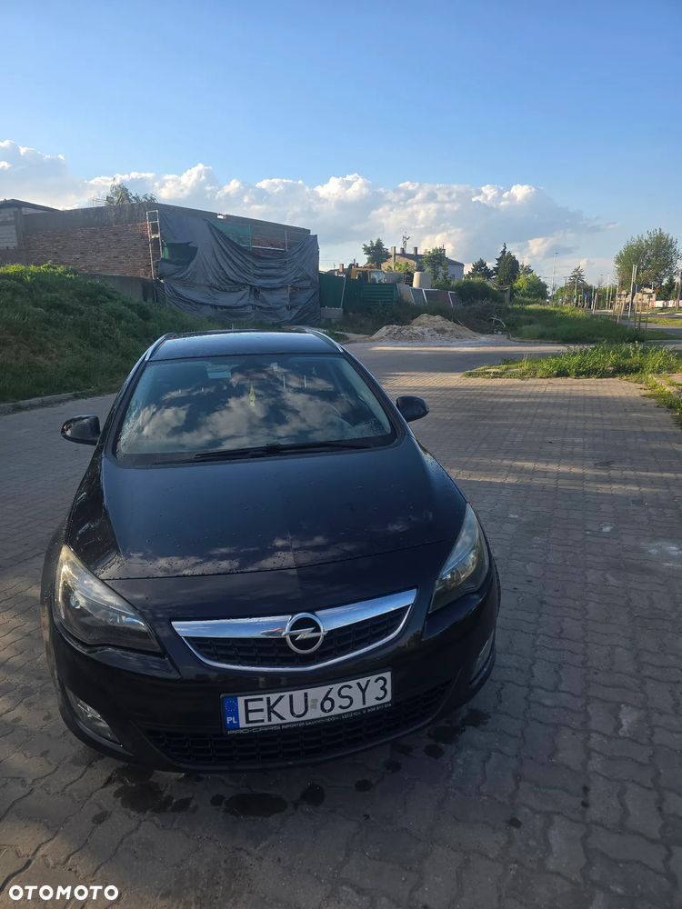 Opel Astra 1.7 CDTI Cosmo - 2