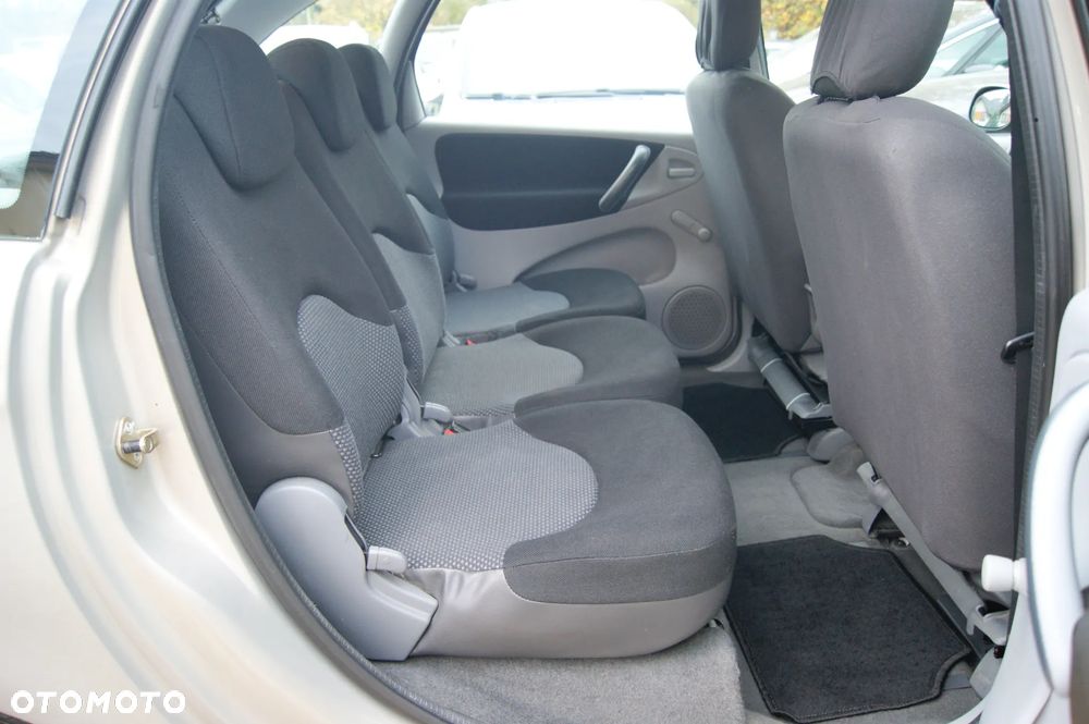 Citroën Xsara Picasso 1.6i Confort - 23