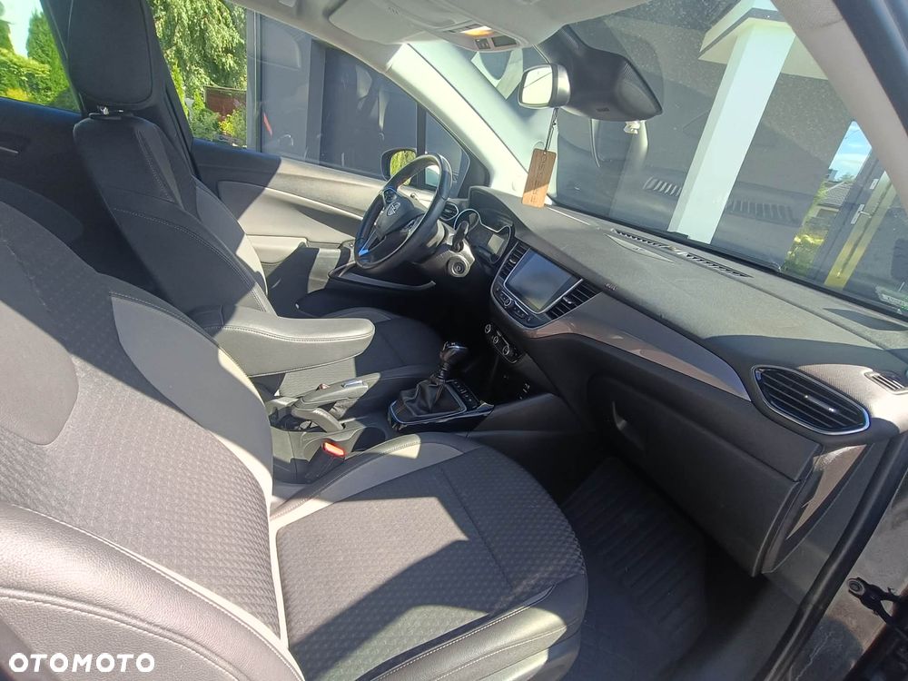 Opel Crossland X - 15