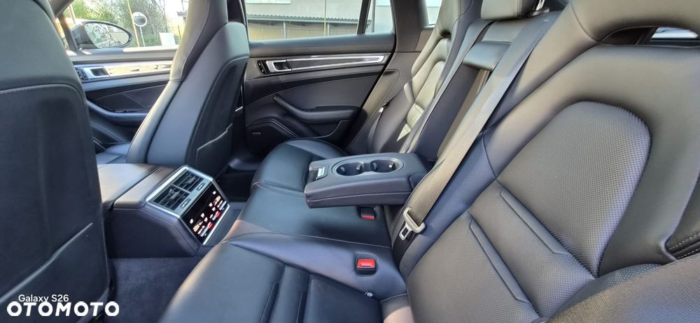 Porsche Panamera 4S - 14
