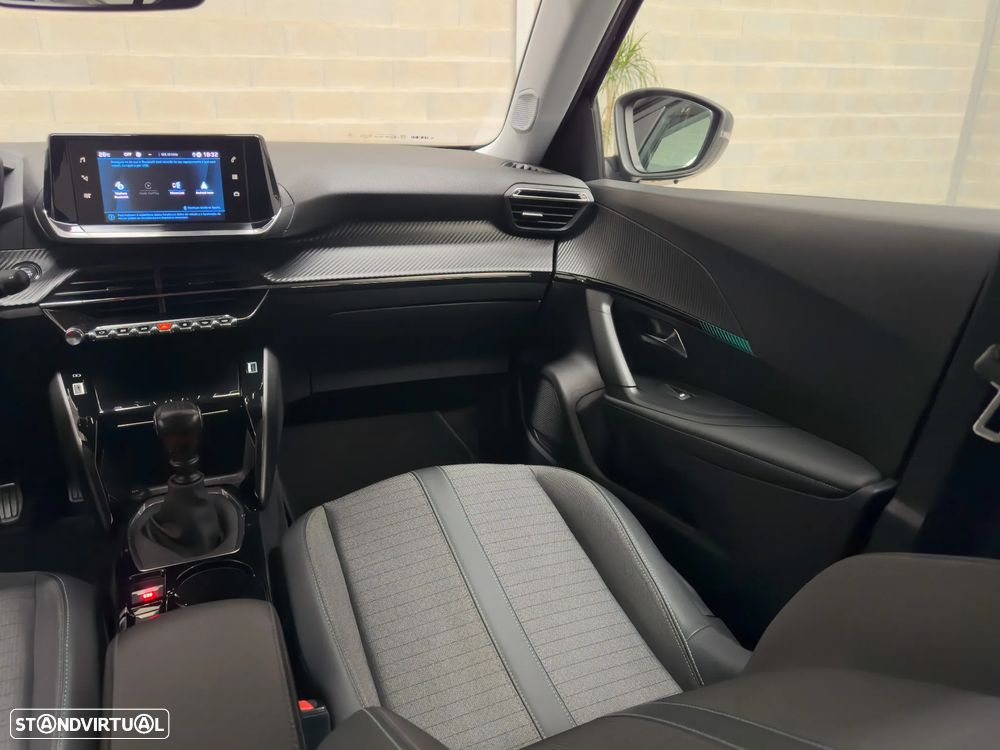 Peugeot 2008 1.2 PureTech Allure Pack - 14