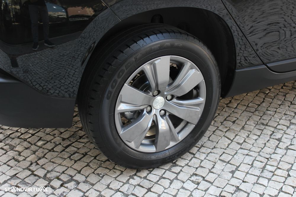 Peugeot 2008 1.2 PureTech Active - 11