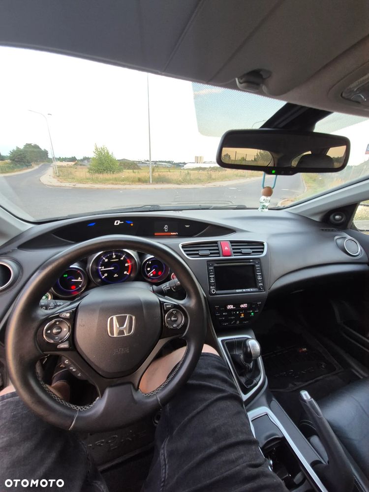 Honda Civic 1.6 i-DTEC Executive Navi - 9