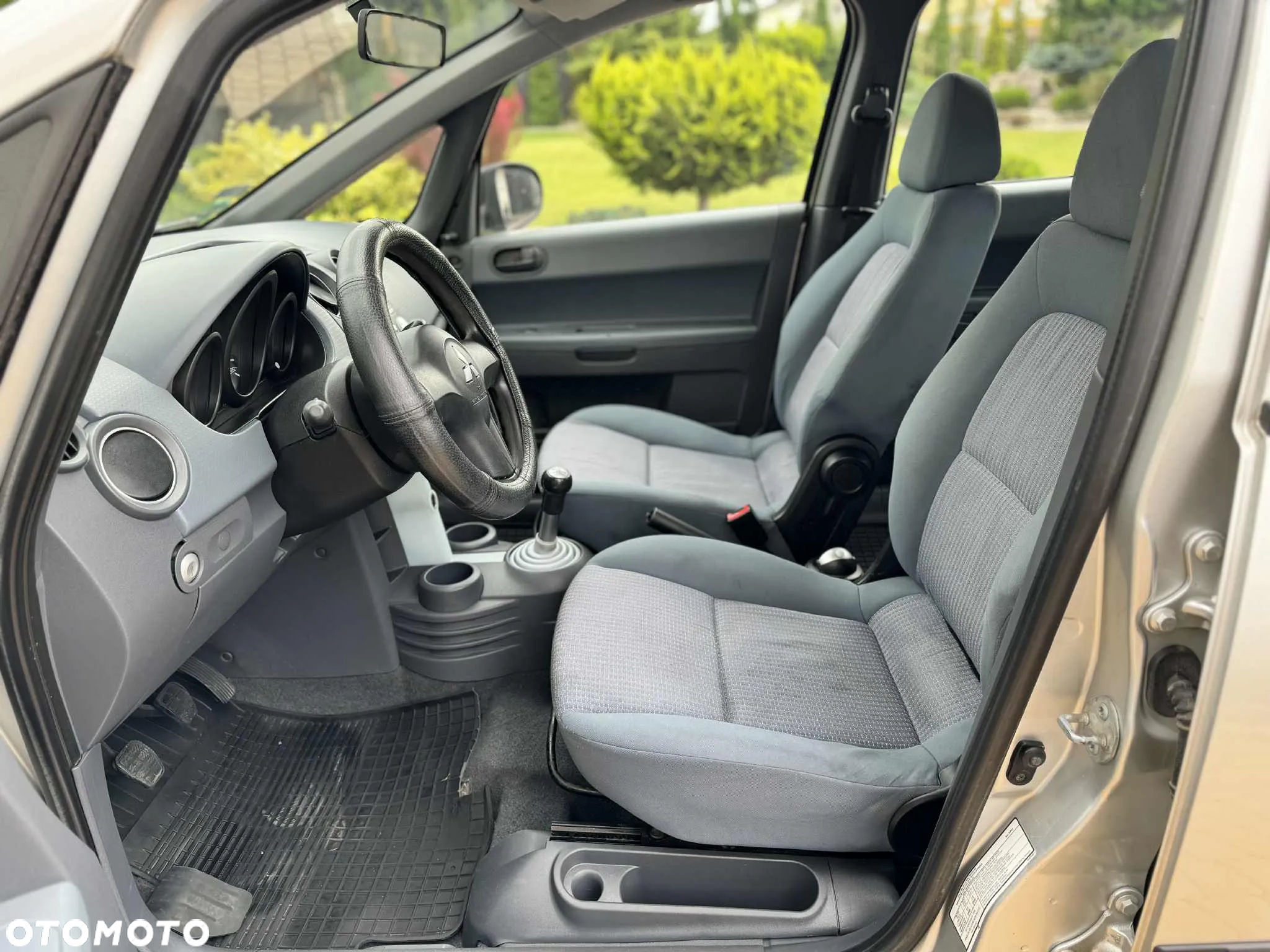 Mitsubishi Colt 1.1 Inform - 9