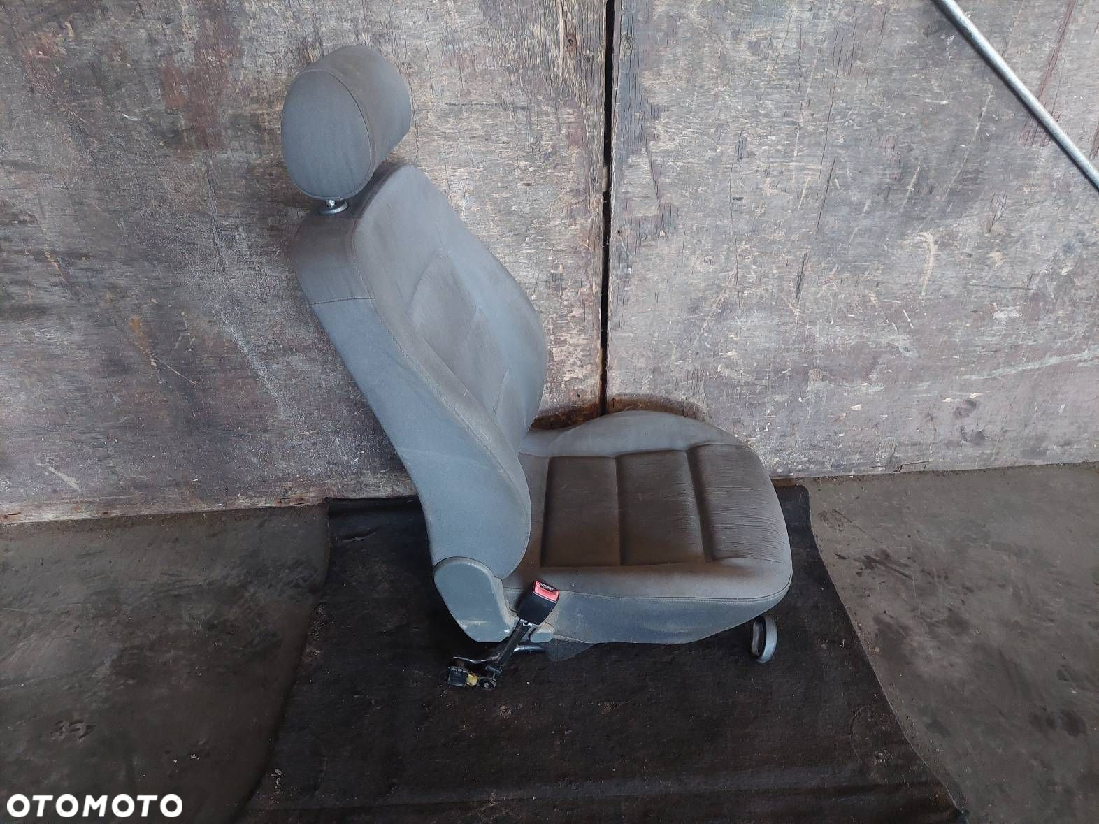 FOTEL LEWY PRZÓD KIEROWCY AUDI A4 B5 - 2