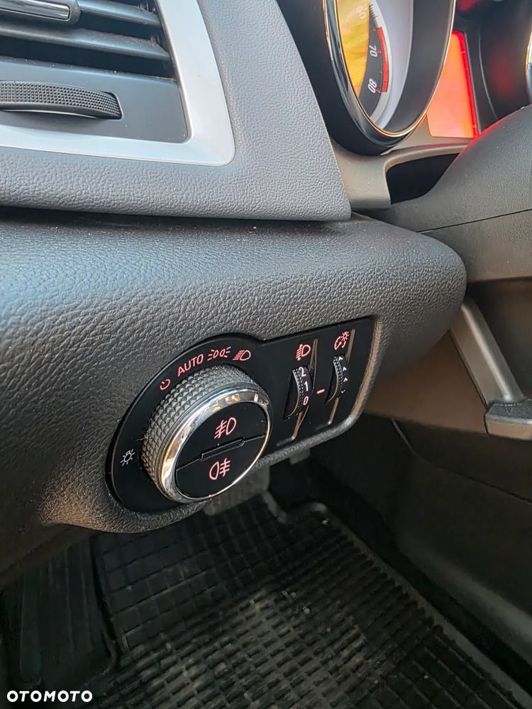 Opel Astra 1.4 T Cosmo - 29