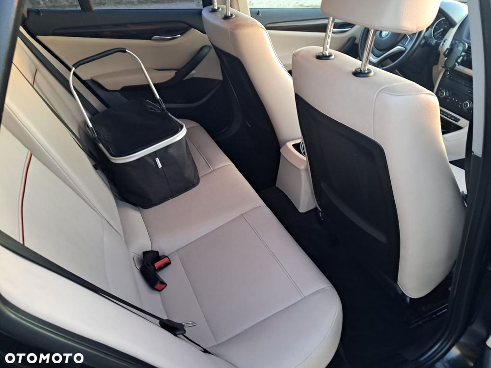 BMW X1 - 13