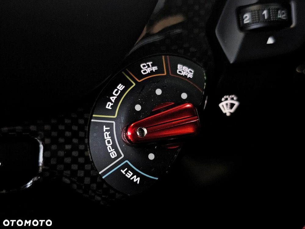 Ferrari 812 Superfast - 30