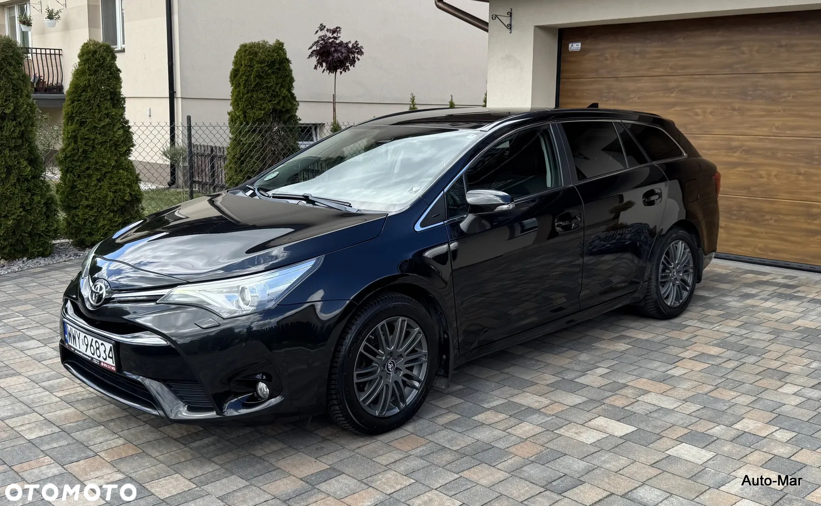 Toyota Avensis Touring Sports 1.8 Business Edition - 10
