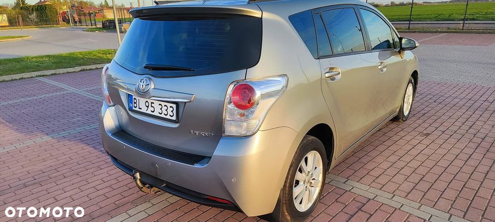 Toyota Verso 2.0 D-4D Active 7os - 8