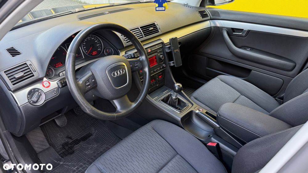 Audi A4 Avant 2.0 TDI - 10