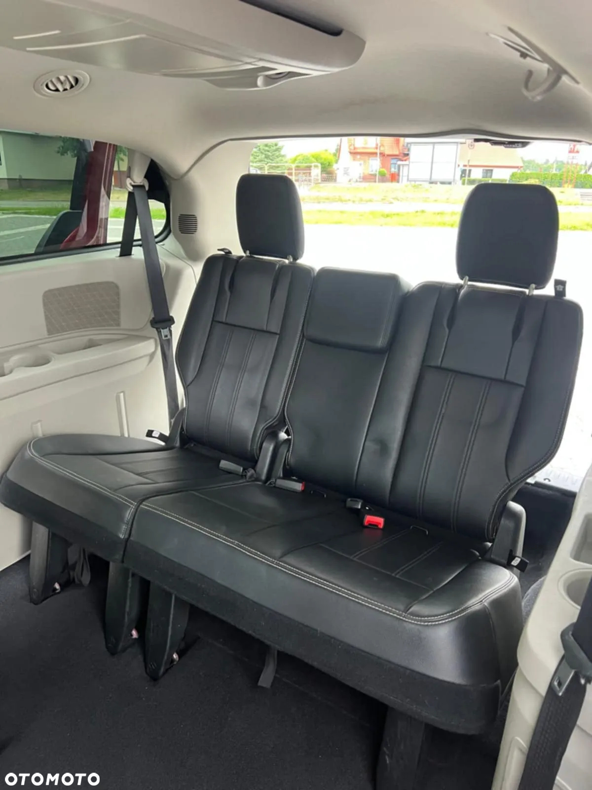 Chrysler Town & Country 3.6 Touring - 14