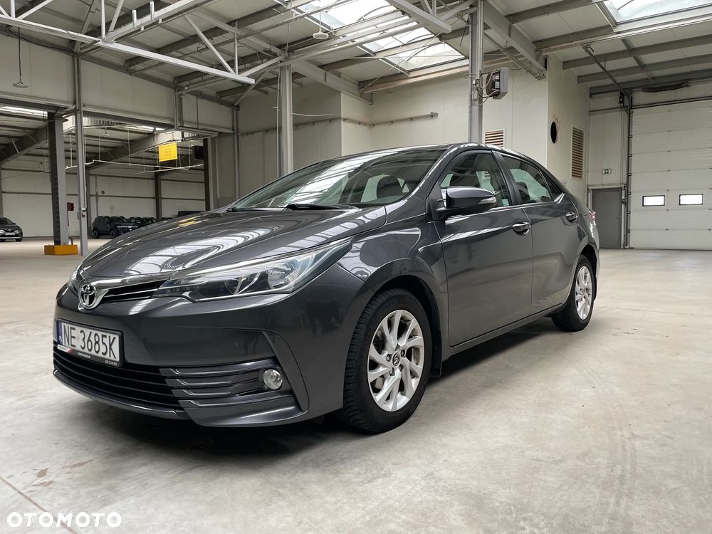 Toyota Corolla 1.6 Classic Plus - 1