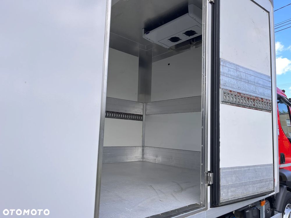 Renault D 256KM / DMC 18 / CHŁODNIA + WINDA / SALON POLSKA / FV 23% - 29