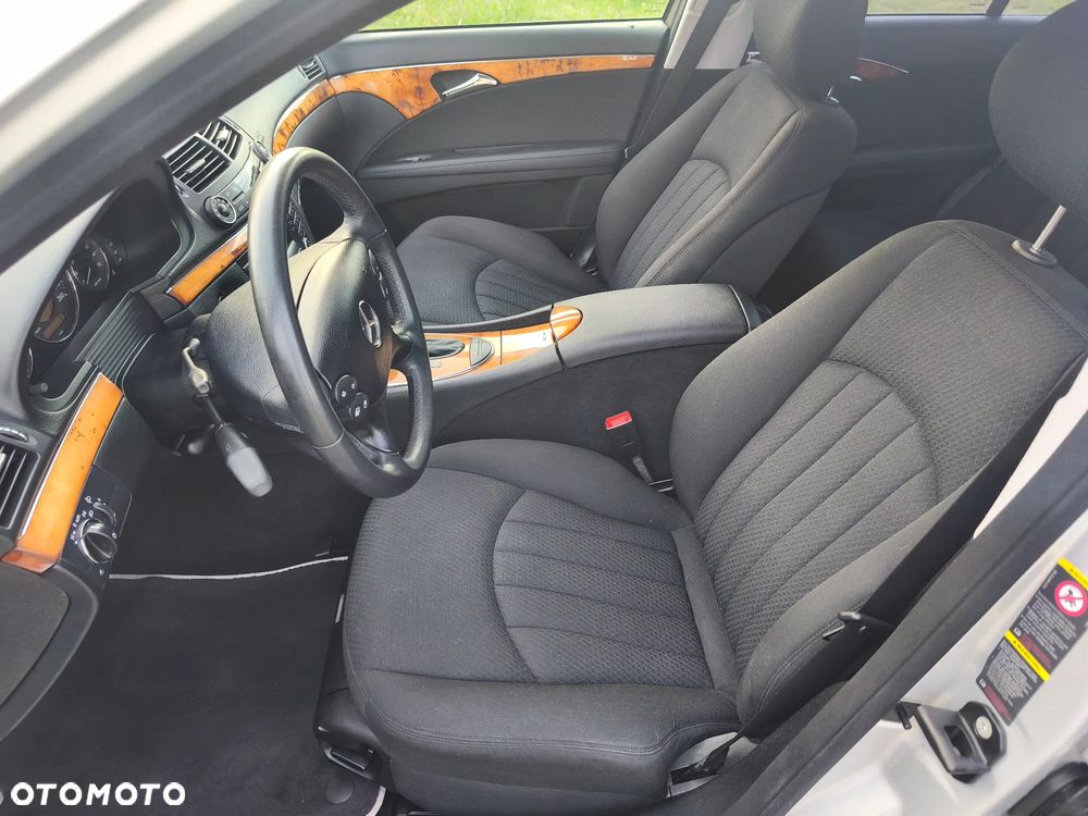 Mercedes-Benz Klasa E 230 7G-TRONIC Elegance - 14