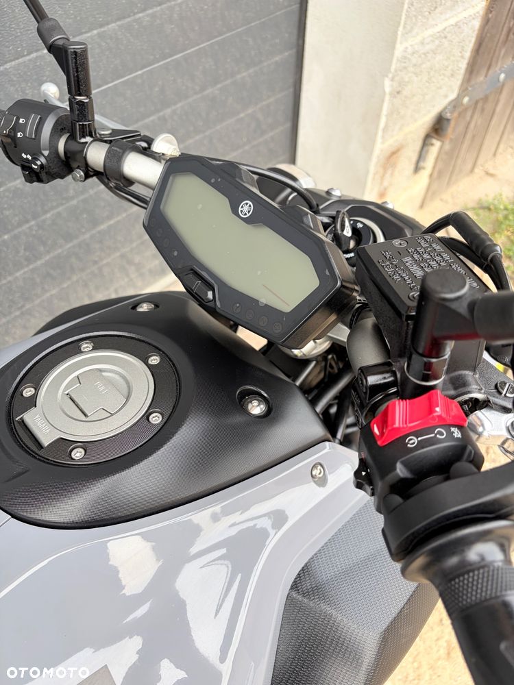 Yamaha MT - 3