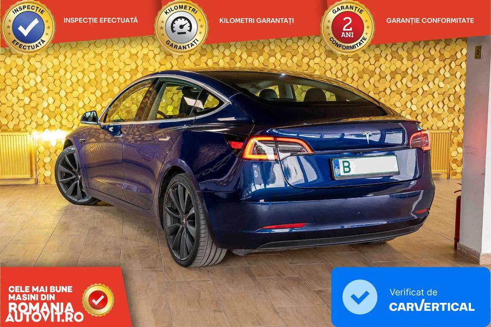 Tesla Model 3 - 5