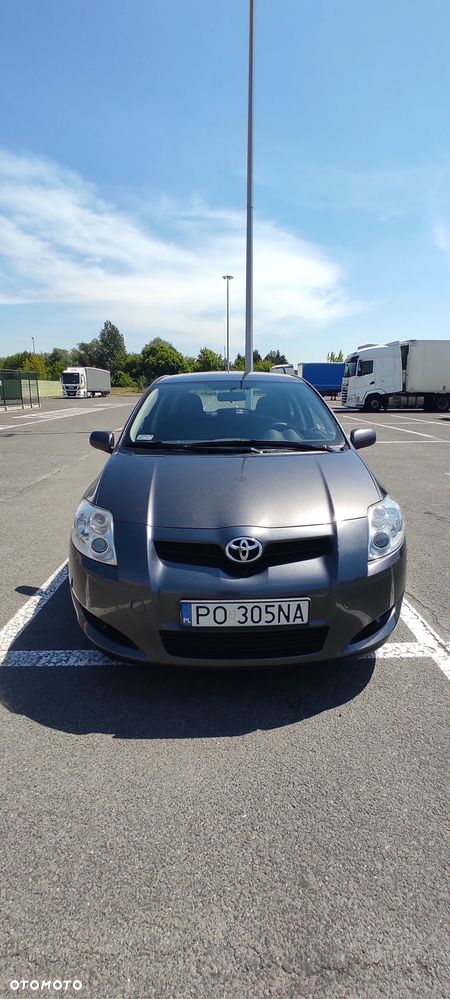 Toyota Auris 1.6 Sol - 1