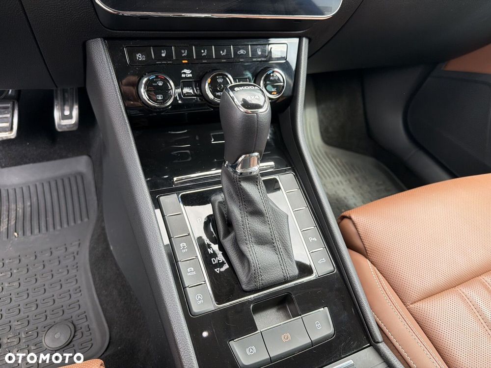 Skoda Superb - 19