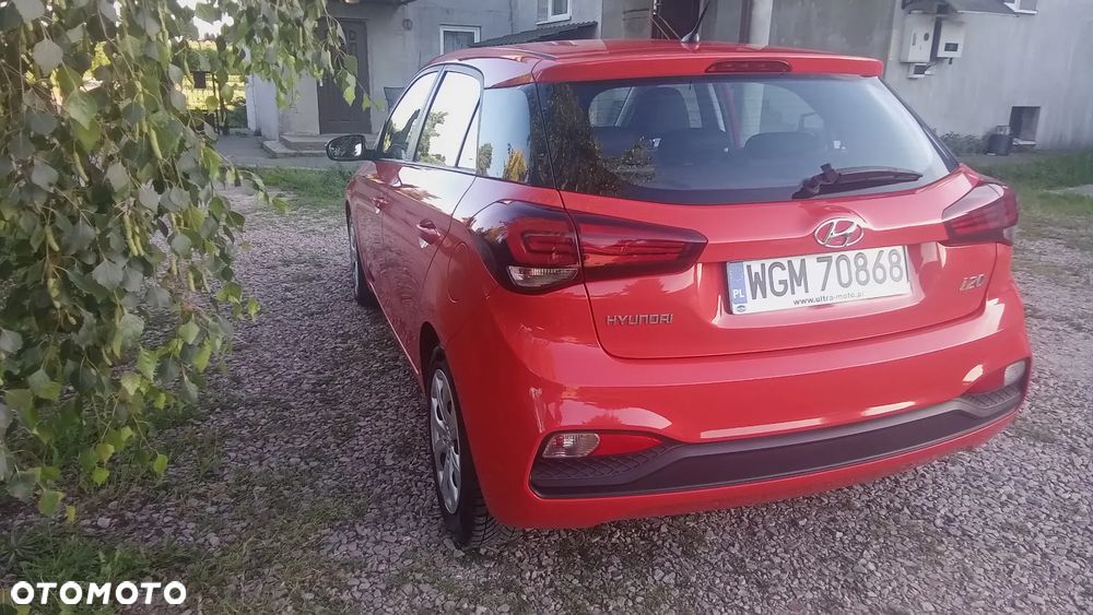 Hyundai i20 - 18