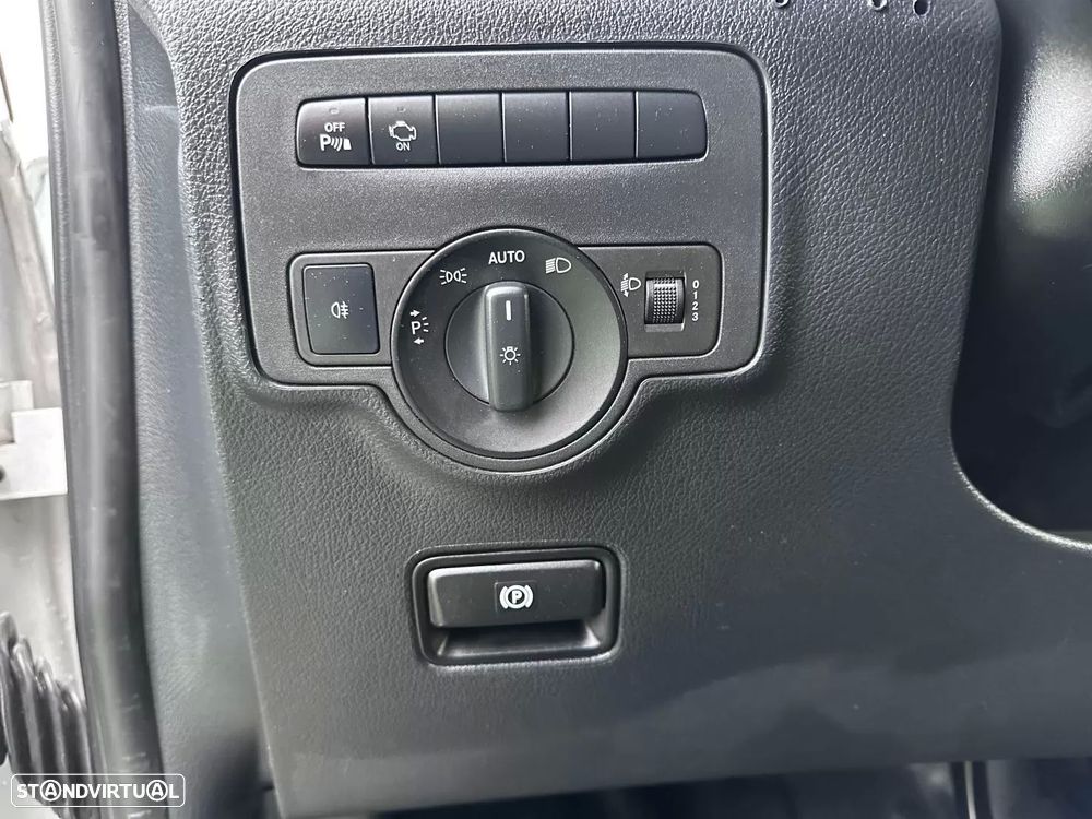 Mercedes-Benz Vito Tourer Longa Aut. PRO - 25