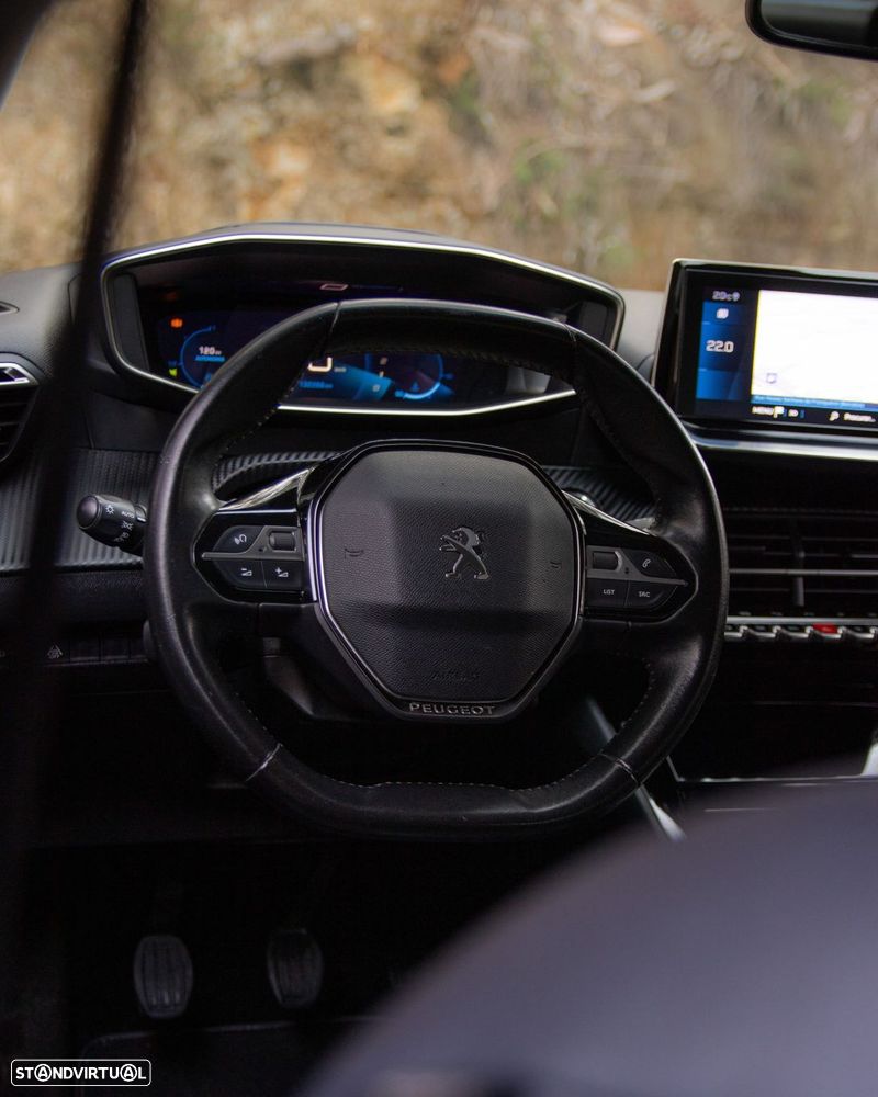 Peugeot 2008 1.2 PureTech Allure Pack - 11