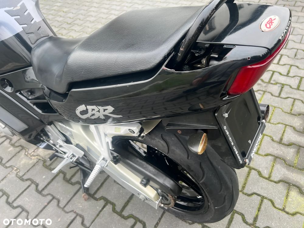 Honda CBR - 11