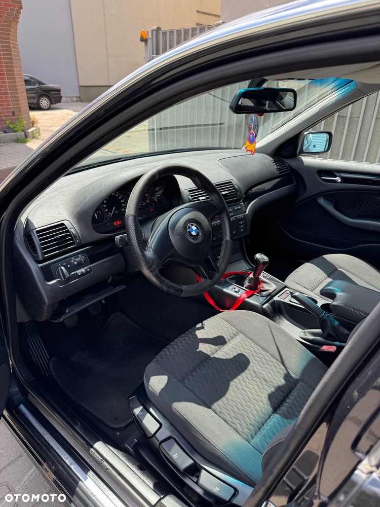 BMW Seria 3 320i - 8