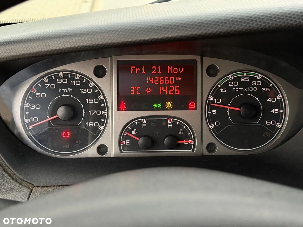 Iveco DAILY  4X4 SALON PL  1 WŁAŚCICIEL 100% BEZWYPADKOWE DOKA  7-OS - 21