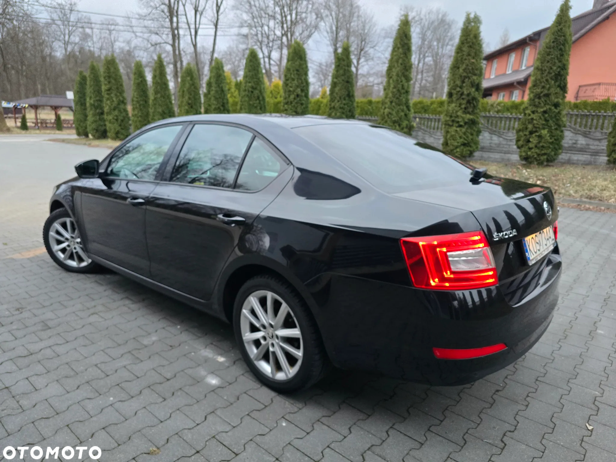 Skoda Octavia 2.0 TDI Elegance DSG - 3