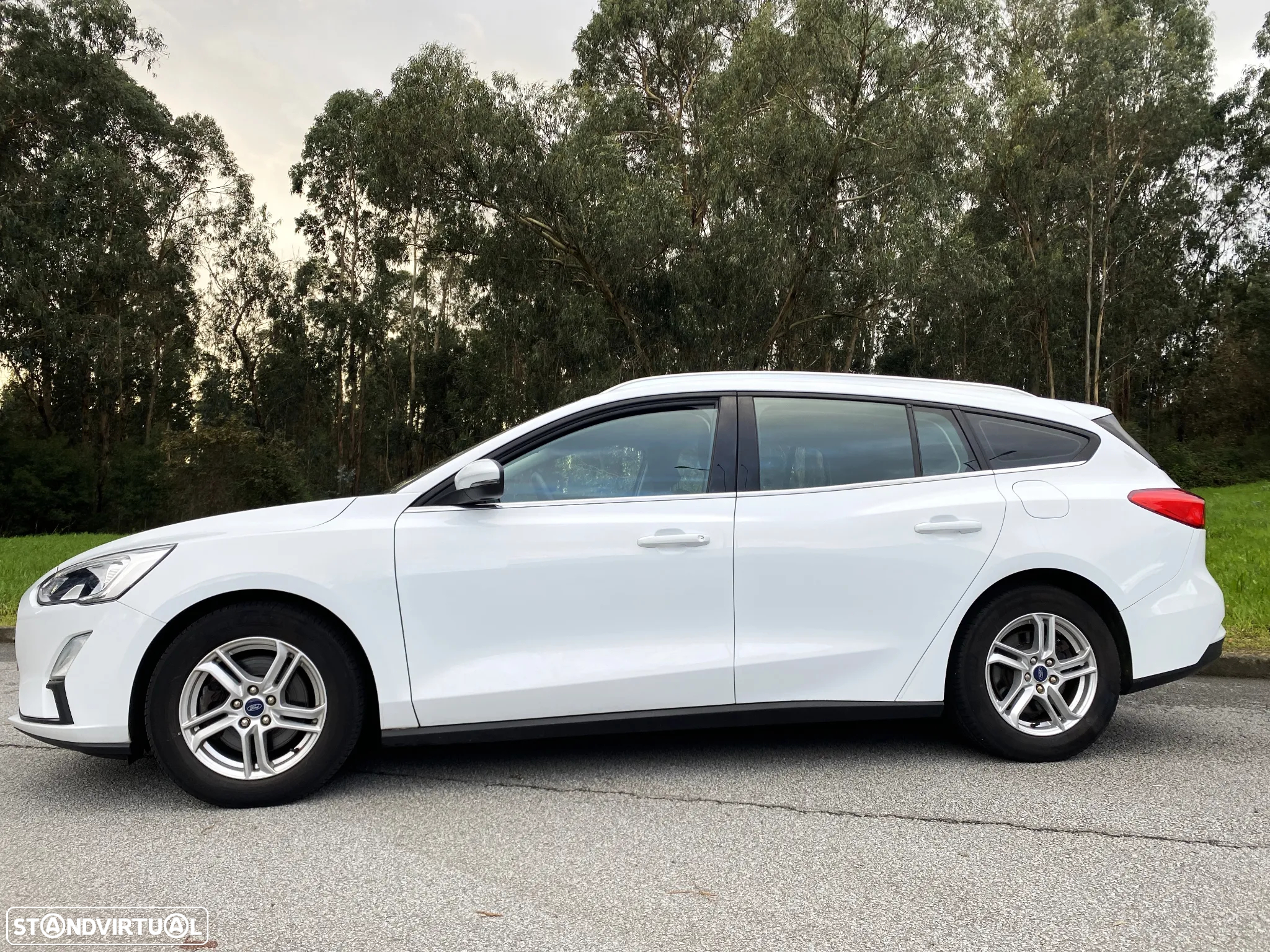Ford Focus SW 1.5 EcoBlue S&S COOL&CONNECT DESIGN - 17