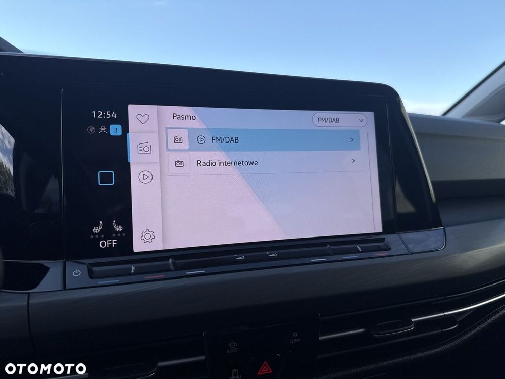 Volkswagen Golf - 22
