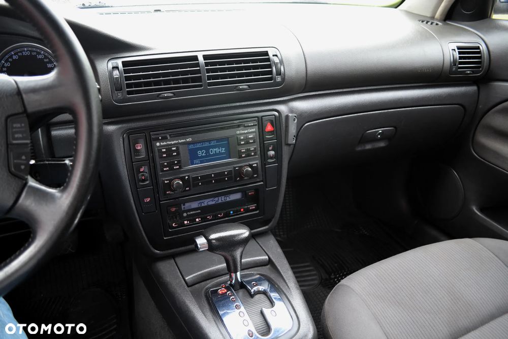 Volkswagen Passat 1.9 TDI Comfortline Tiptr - 15