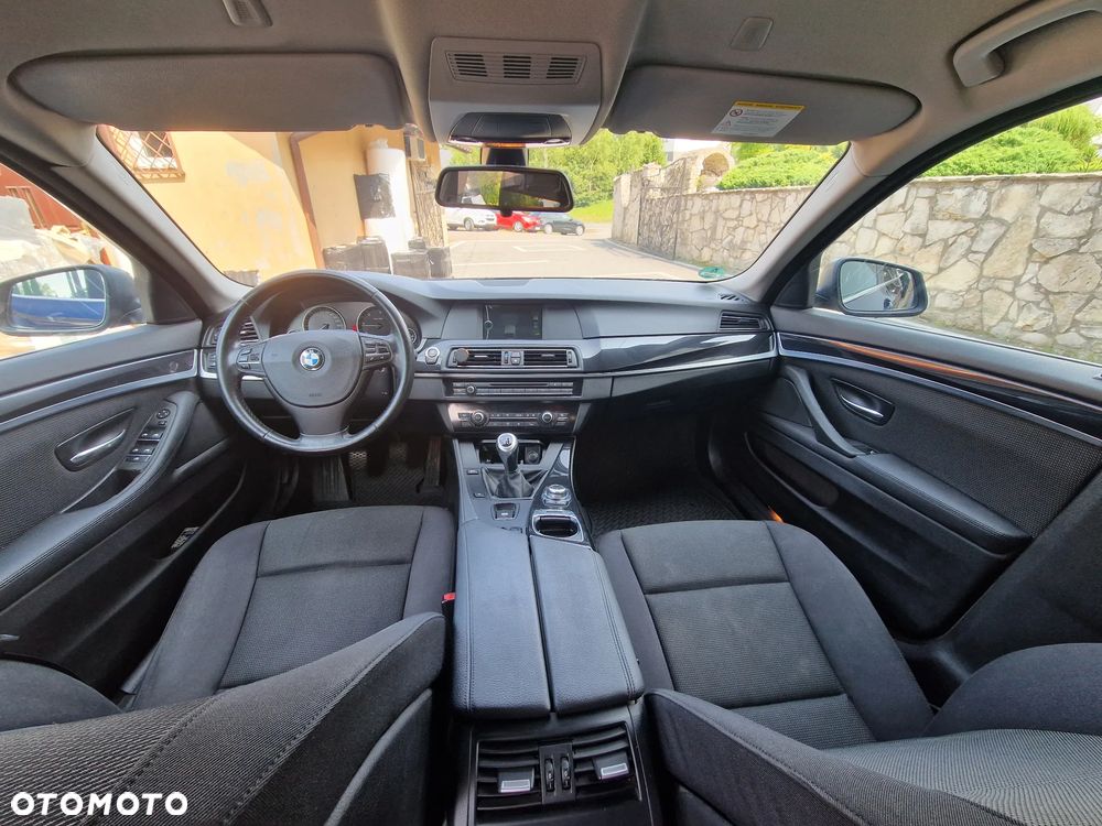 BMW Seria 5 520d Blue Performance - 11