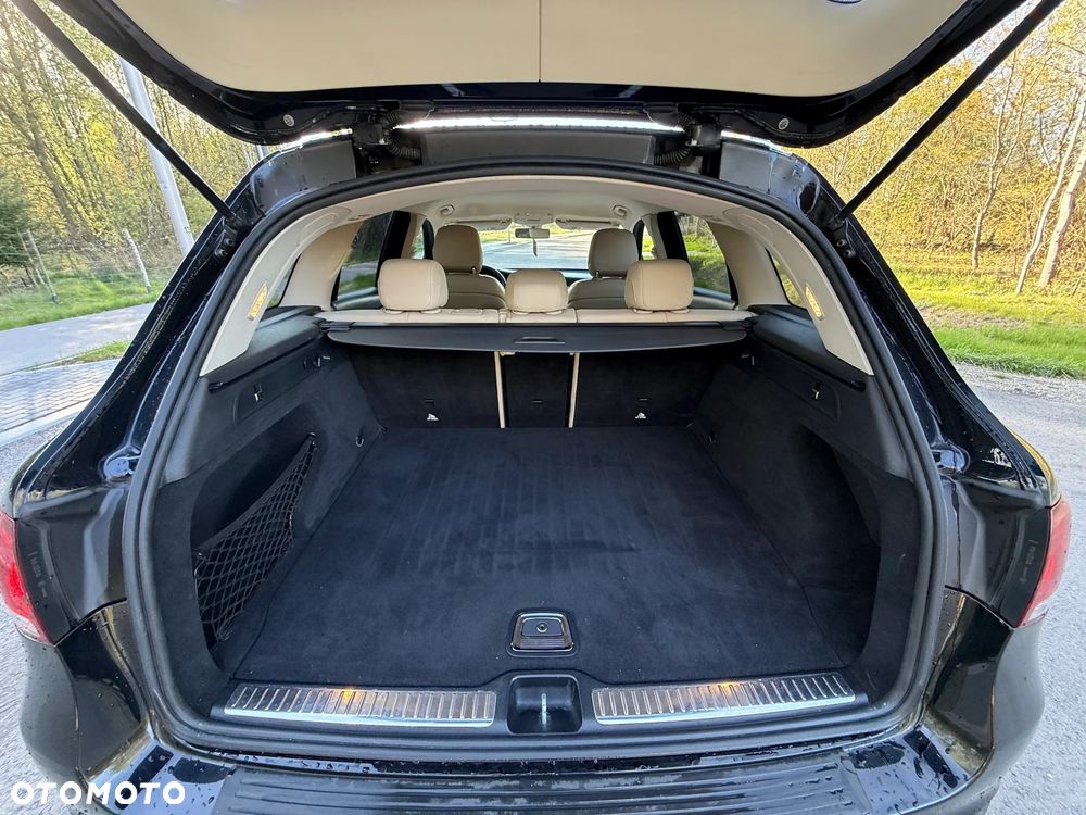 Mercedes-Benz GLC 220 d - 34