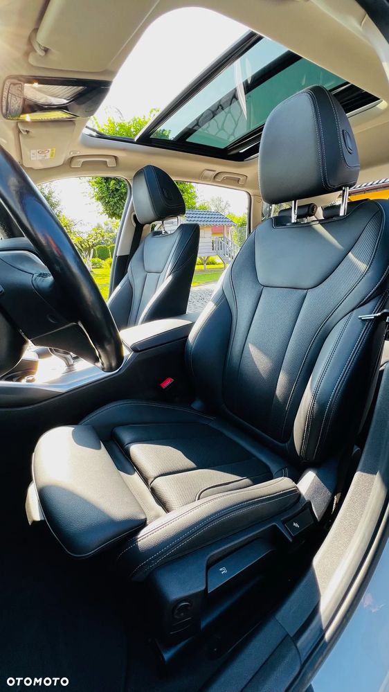 BMW Seria 3 320d xDrive Luxury Line sport - 27